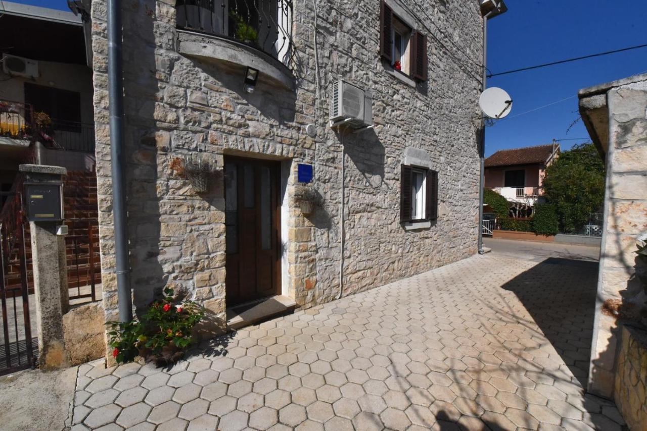 Apartment Nona Tar-Vabriga Exterior foto
